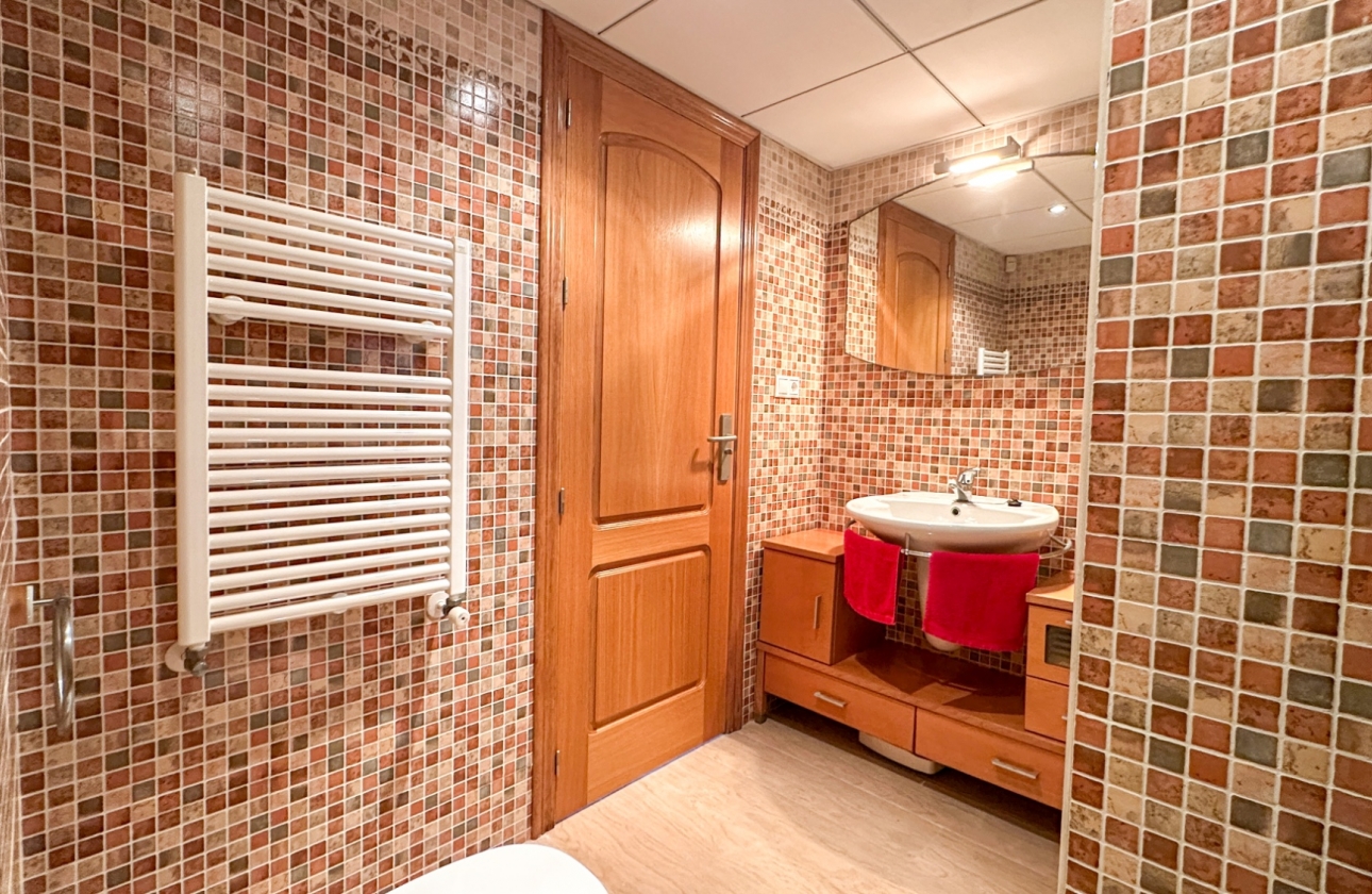 Resale - Apartment - Torrevieja - Playa de los Locos