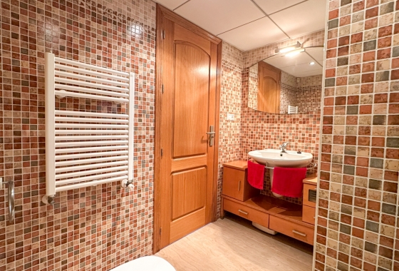 Resale - Apartment - Torrevieja - Playa de los Locos