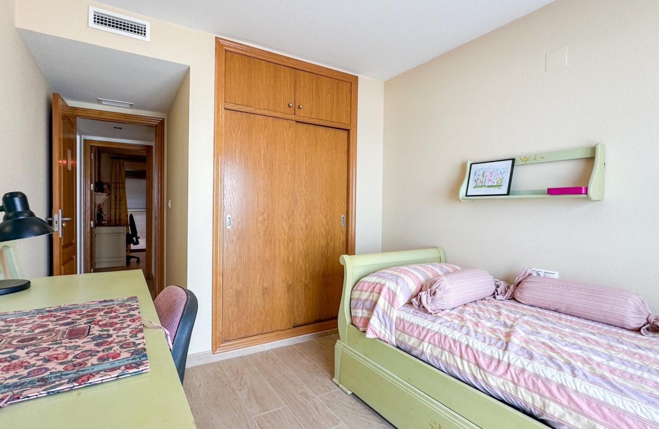 Resale - Apartment - Torrevieja - Playa de los Locos