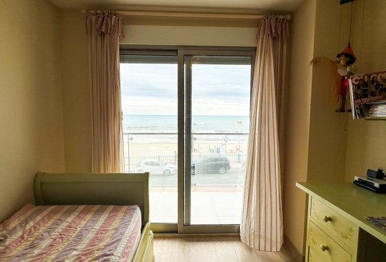 Resale - Apartment - Torrevieja - Playa de los Locos