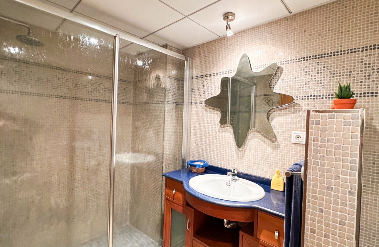 Resale - Apartment - Torrevieja - Playa de los Locos