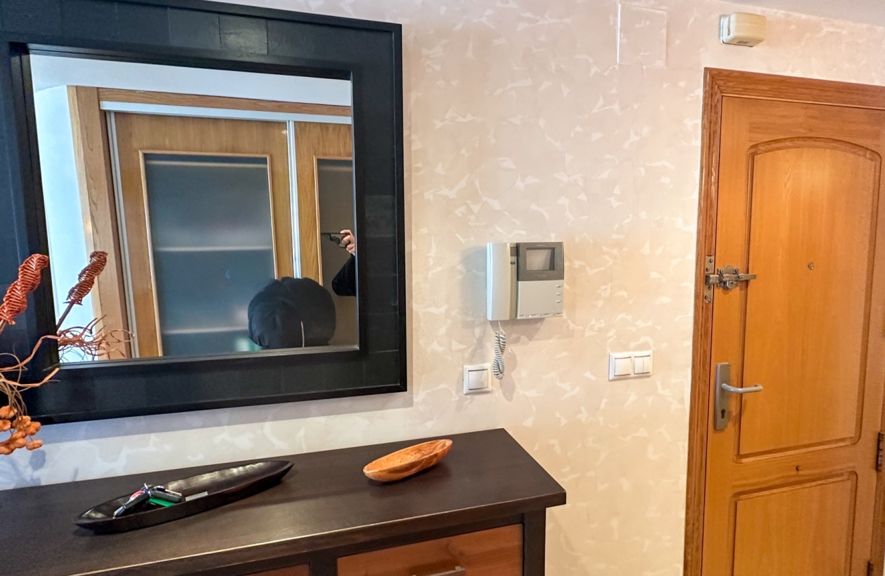 Resale - Apartment - Torrevieja - Playa de los Locos