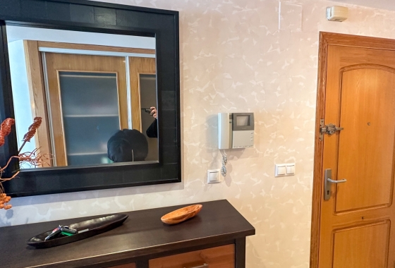 Resale - Apartment - Torrevieja - Playa de los Locos