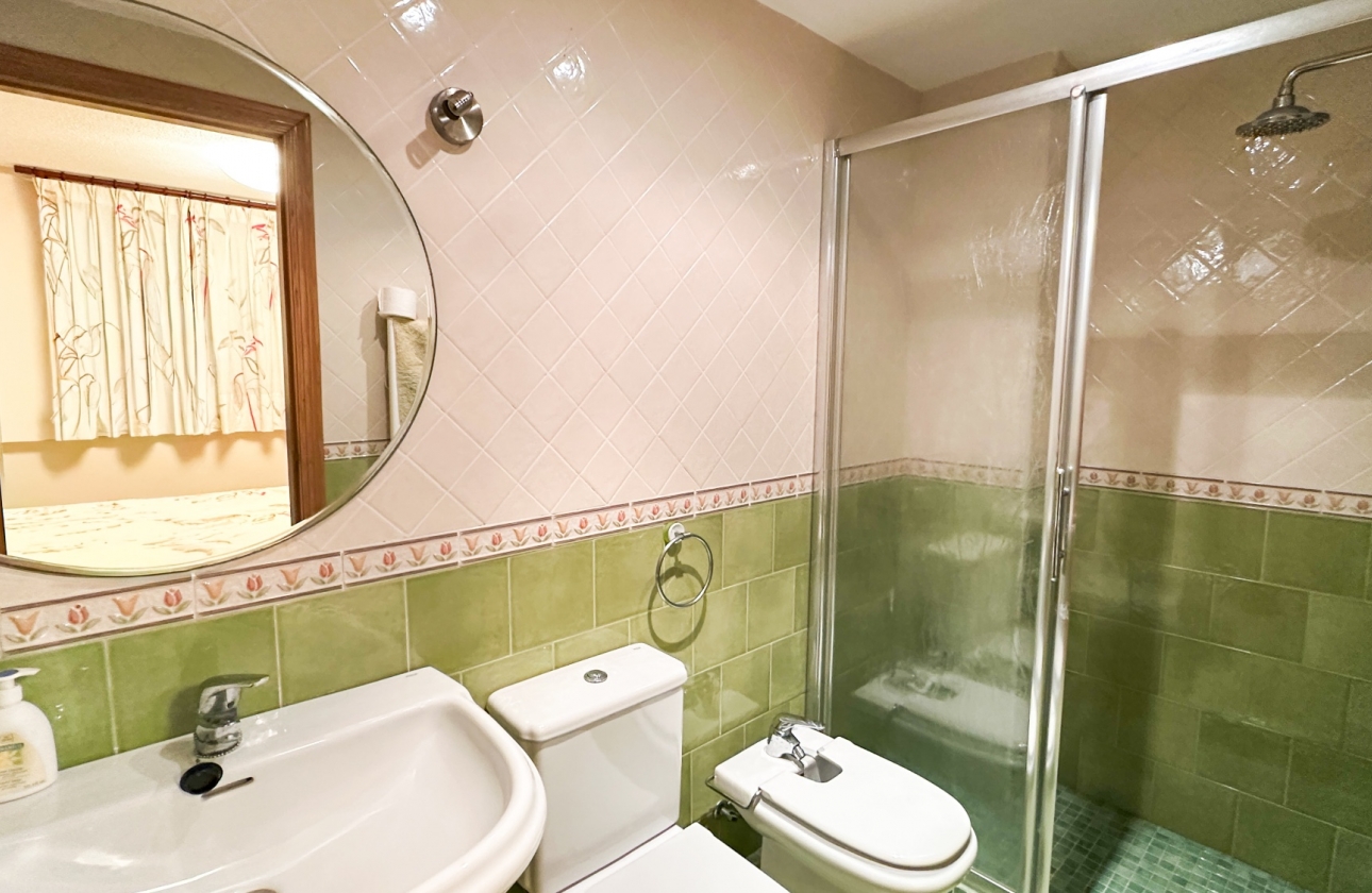 Resale - Apartment - Torrevieja - Playa de los Locos