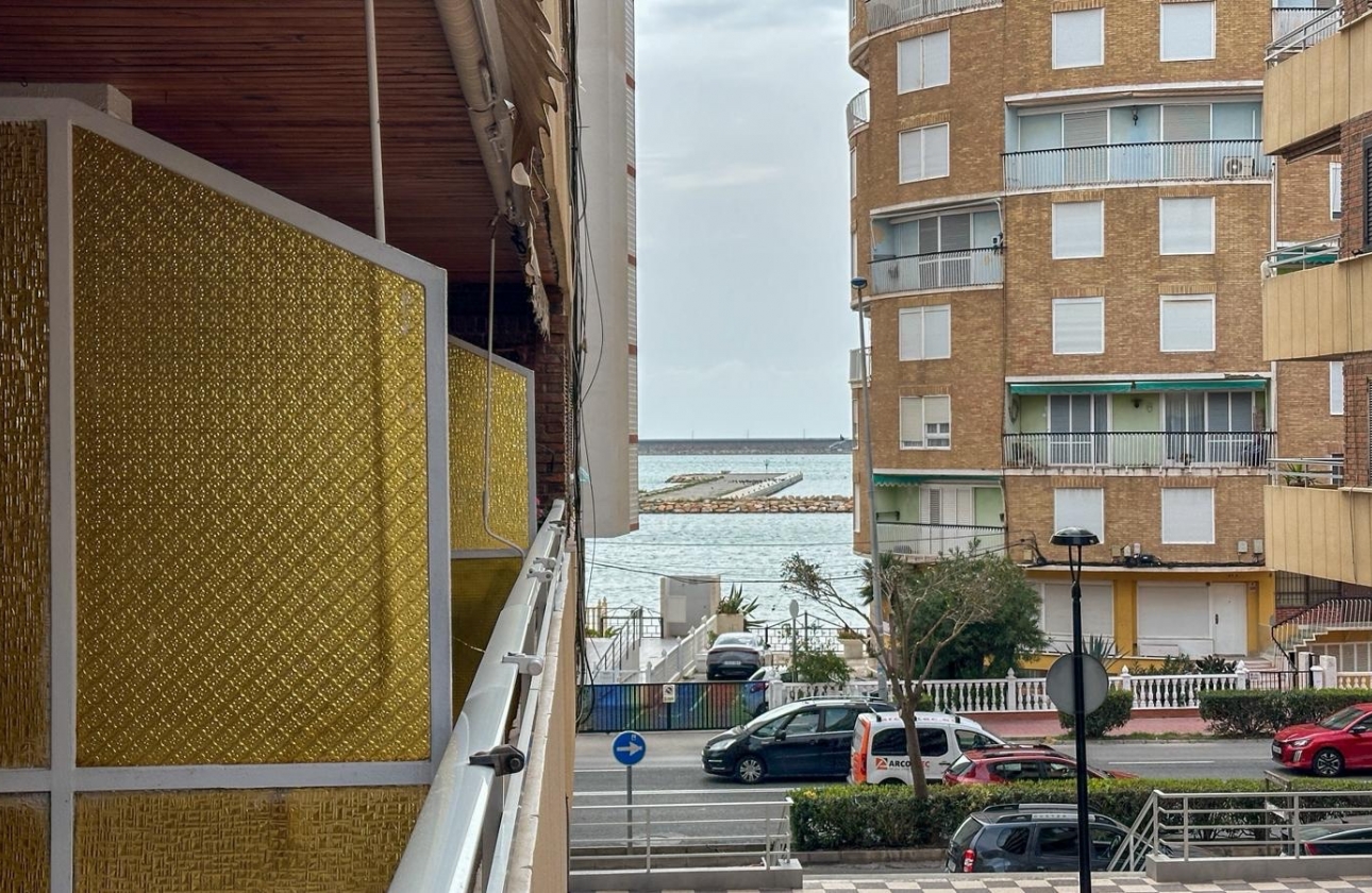 Resale - Apartment - Torrevieja - El Acequión - Los Náufragos