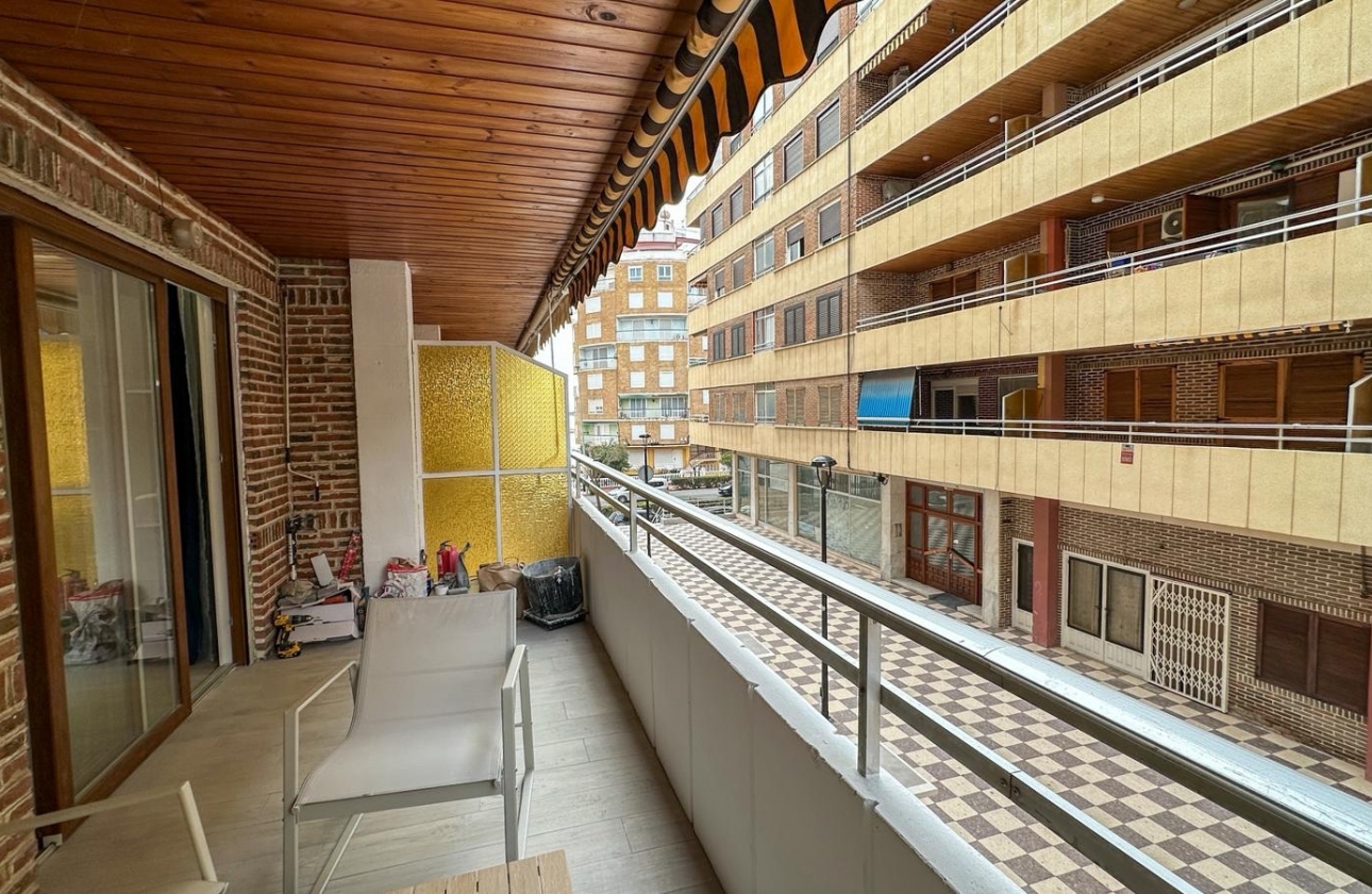 Resale - Apartment - Torrevieja - El Acequión - Los Náufragos