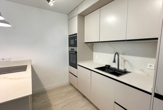 Resale - Apartment - Torrevieja - El Acequión - Los Náufragos