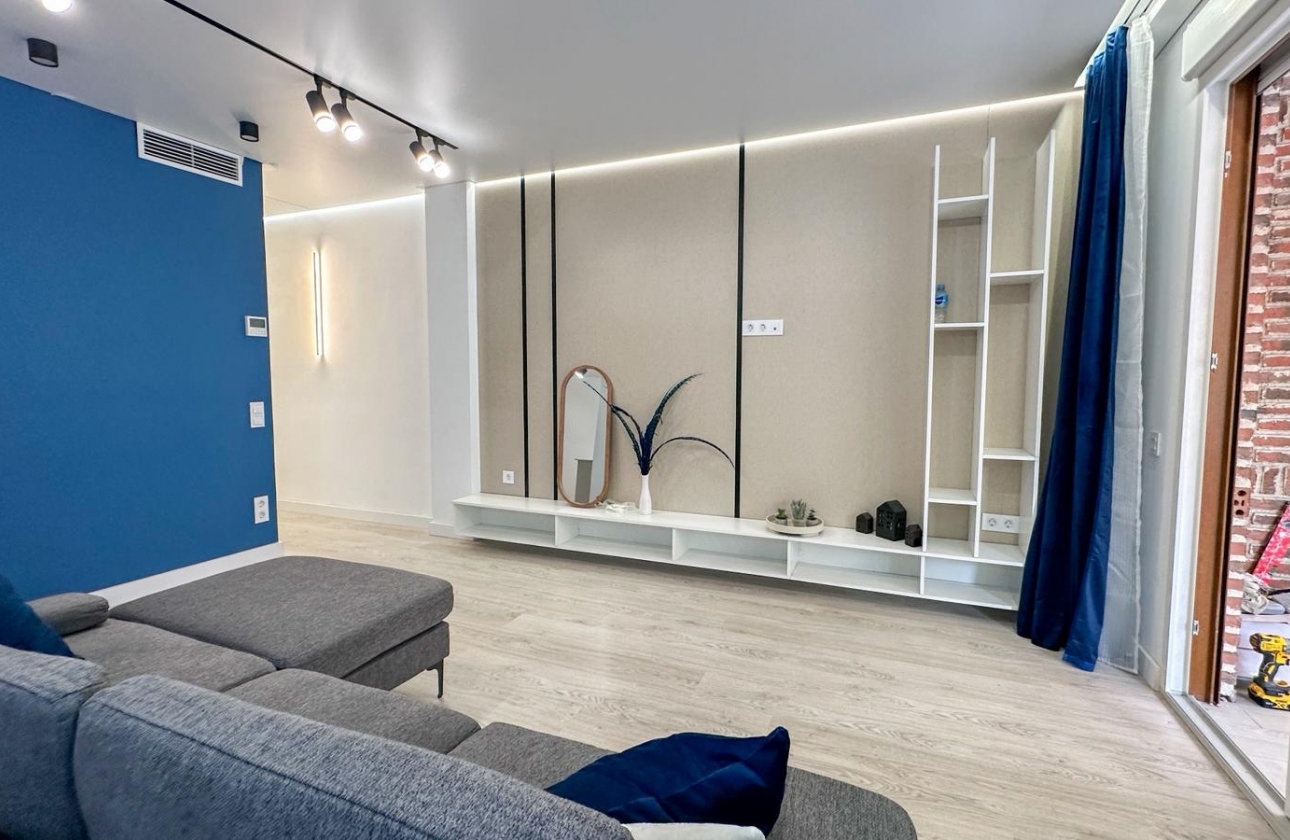 Resale - Apartment - Torrevieja - El Acequión - Los Náufragos