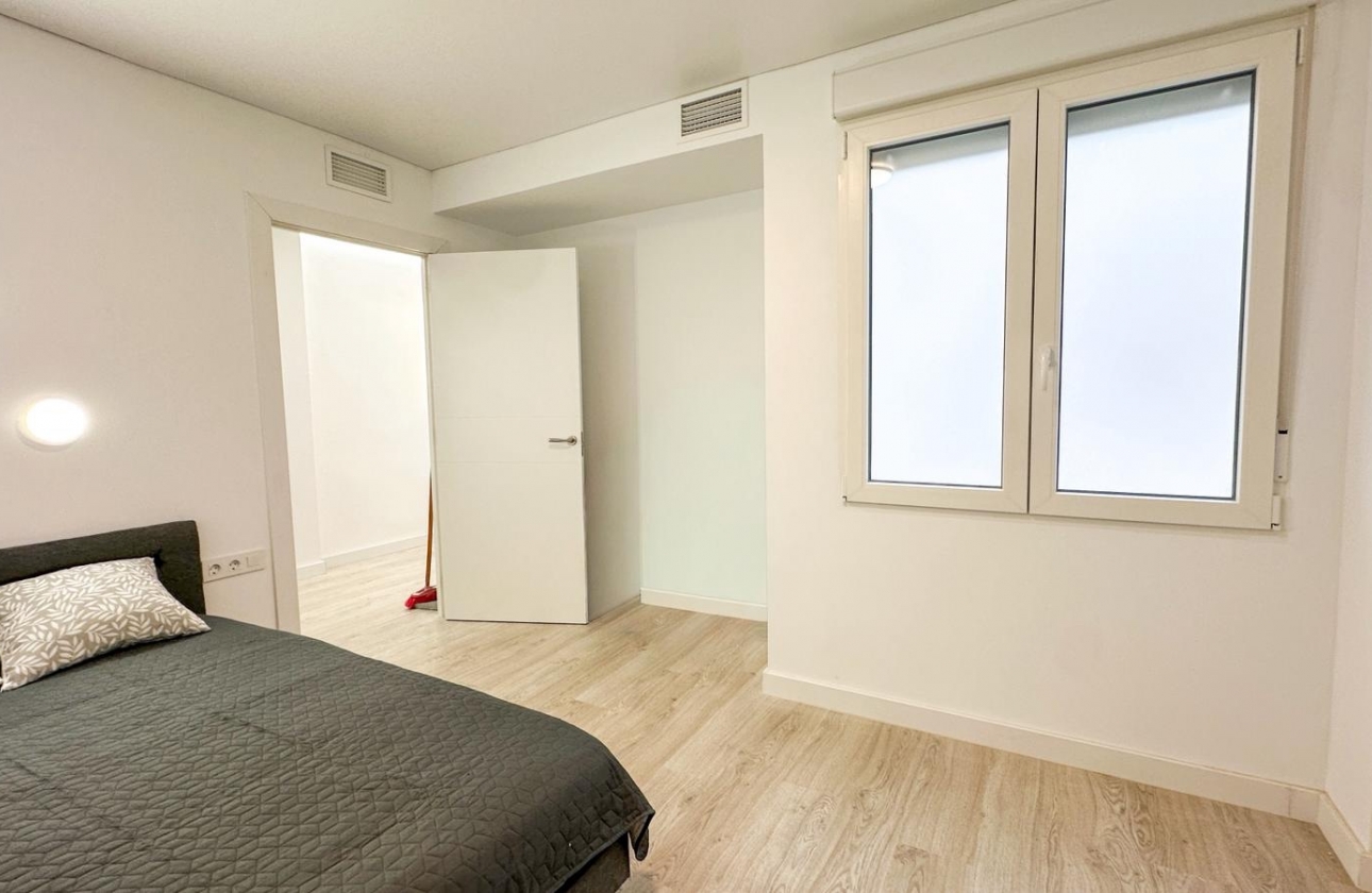 Resale - Apartment - Torrevieja - El Acequión - Los Náufragos