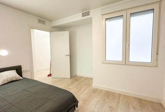 Resale - Apartment - Torrevieja - El Acequión - Los Náufragos