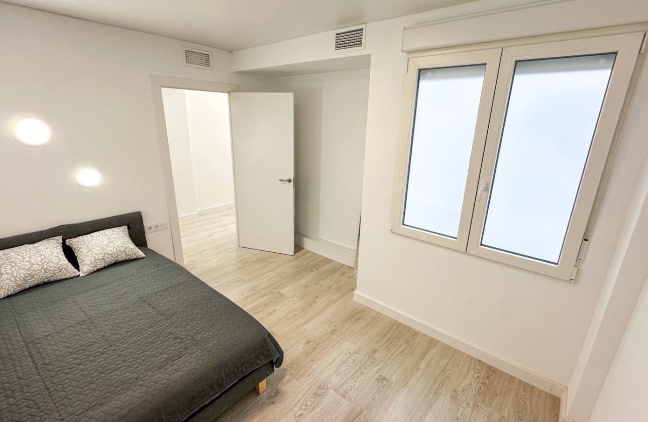 Resale - Apartment - Torrevieja - El Acequión - Los Náufragos