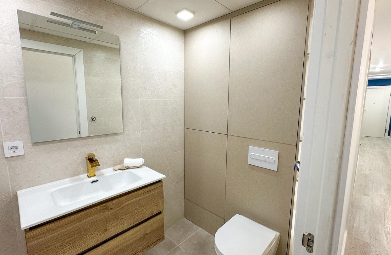 Resale - Apartment - Torrevieja - El Acequión - Los Náufragos