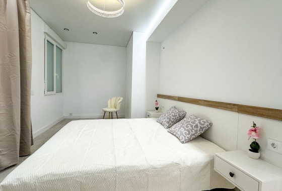 Resale - Apartment - Torrevieja - El Acequión - Los Náufragos