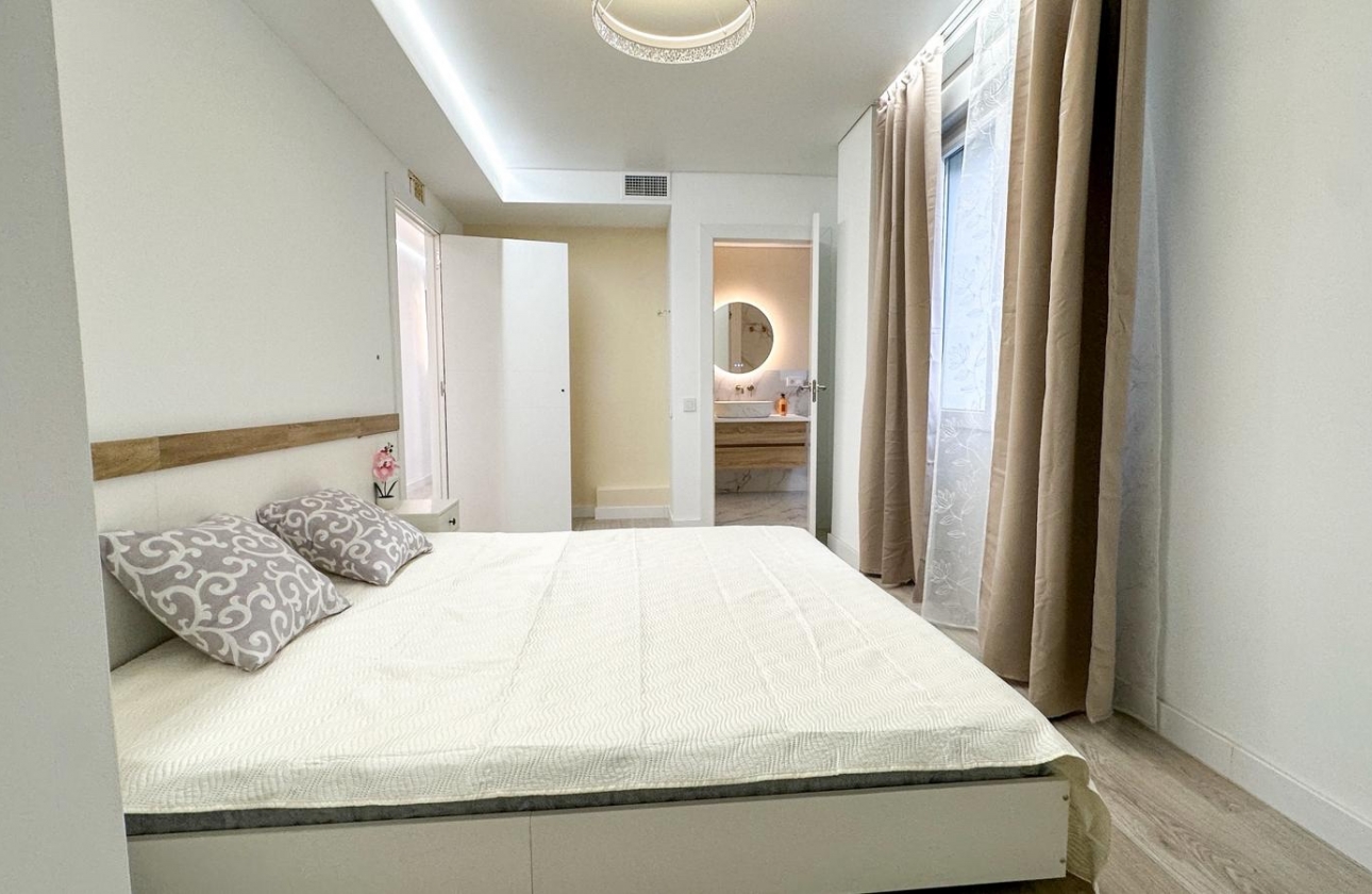 Resale - Apartment - Torrevieja - El Acequión - Los Náufragos