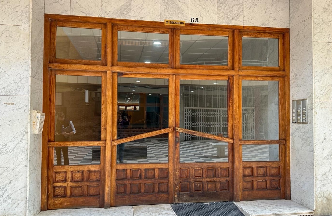 Resale - Apartment - Torrevieja - El Acequión - Los Náufragos