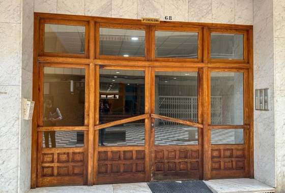 Resale - Apartment - Torrevieja - El Acequión - Los Náufragos