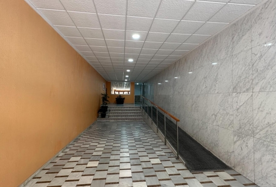 Resale - Apartment - Torrevieja - El Acequión - Los Náufragos
