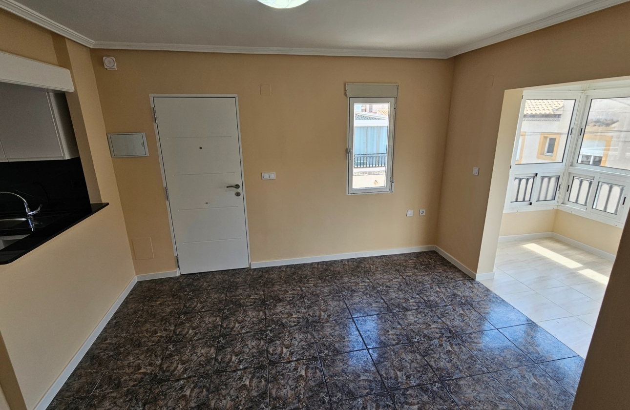 Resale - Bungalow - Orihuela Costa - Playa Flamenca