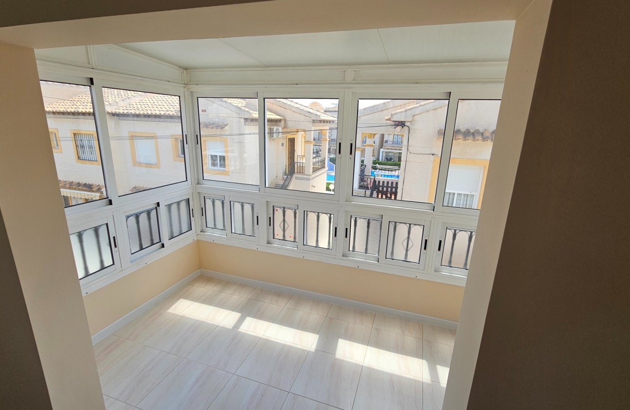 Resale - Bungalow - Orihuela Costa - Playa Flamenca