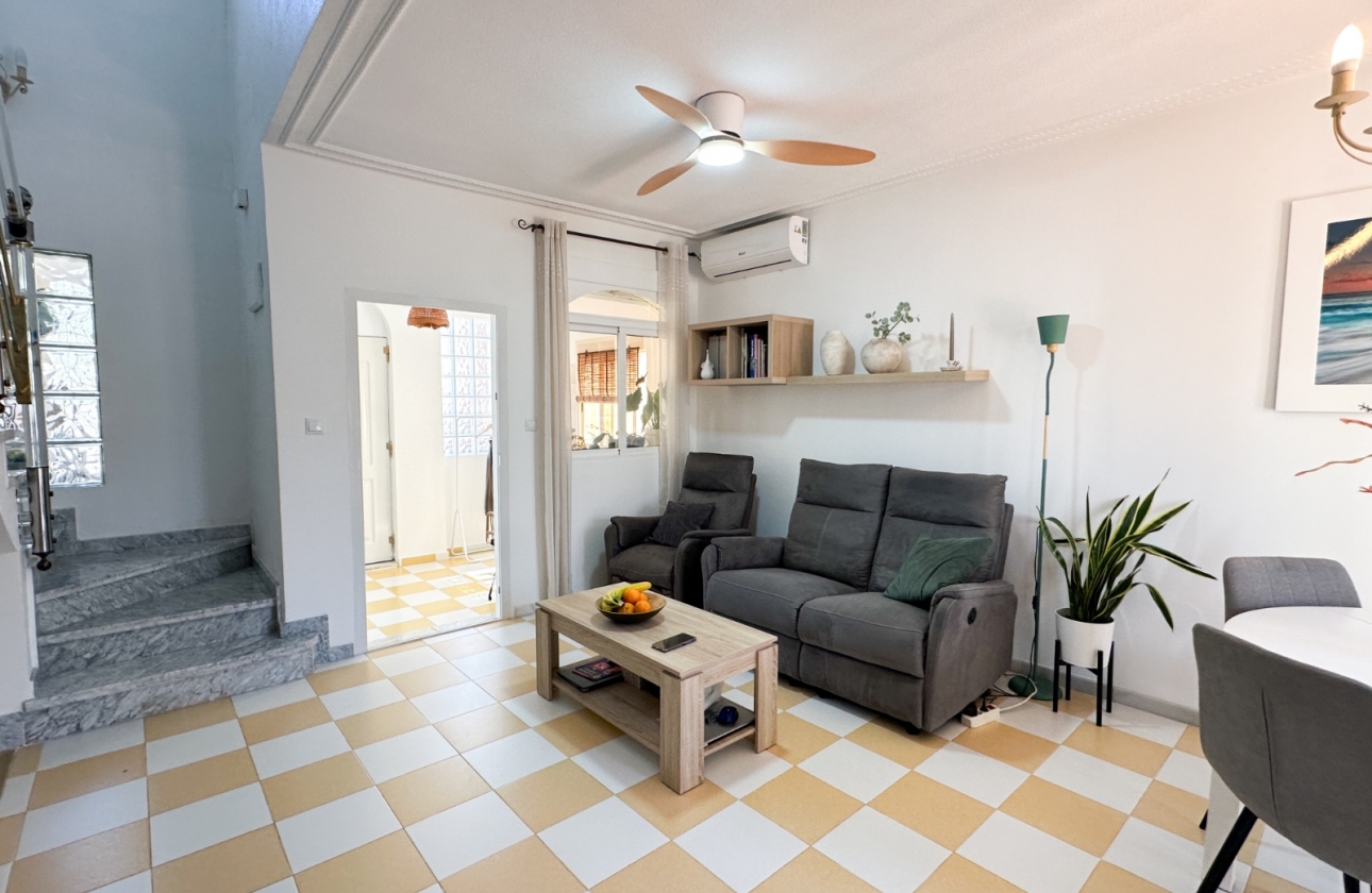 Reventa - Villa - Torrevieja - Nueva Torrevieja - Aguas Nuevas
