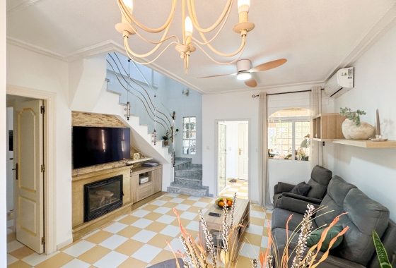 Reventa - Villa - Torrevieja - Nueva Torrevieja - Aguas Nuevas