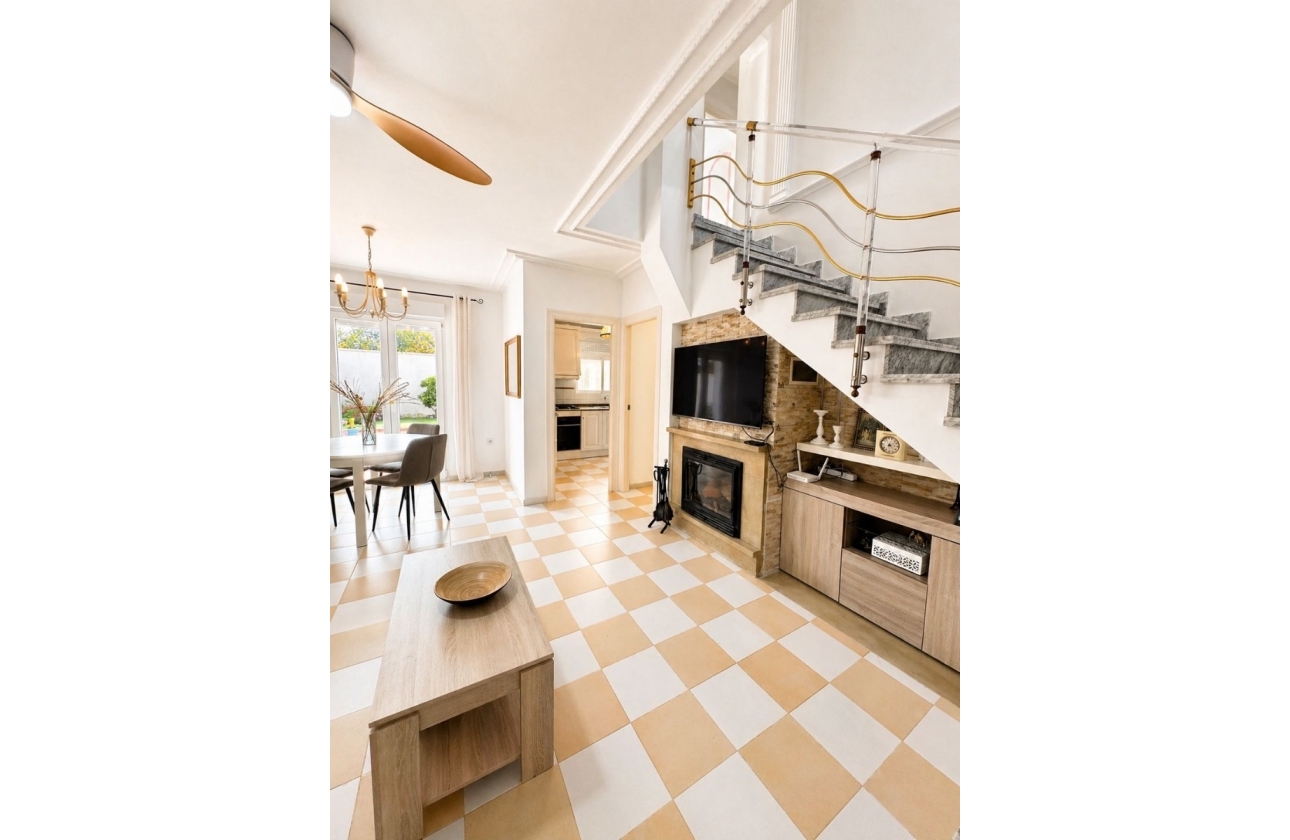 Reventa - Villa - Torrevieja - Nueva Torrevieja - Aguas Nuevas