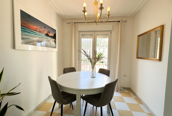 Reventa - Villa - Torrevieja - Nueva Torrevieja - Aguas Nuevas