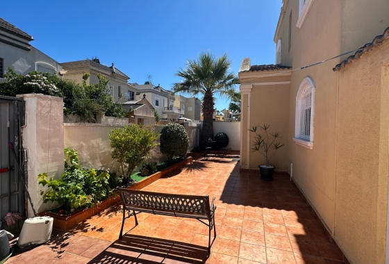 Reventa - Villa - Torrevieja - Nueva Torrevieja - Aguas Nuevas