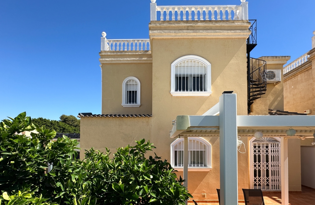 Reventa - Villa - Torrevieja - Nueva Torrevieja - Aguas Nuevas