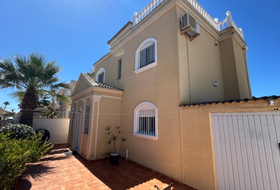 Reventa - Villa - Torrevieja - Nueva Torrevieja - Aguas Nuevas