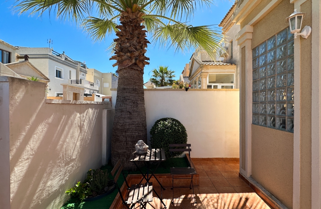 Reventa - Villa - Torrevieja - Nueva Torrevieja - Aguas Nuevas