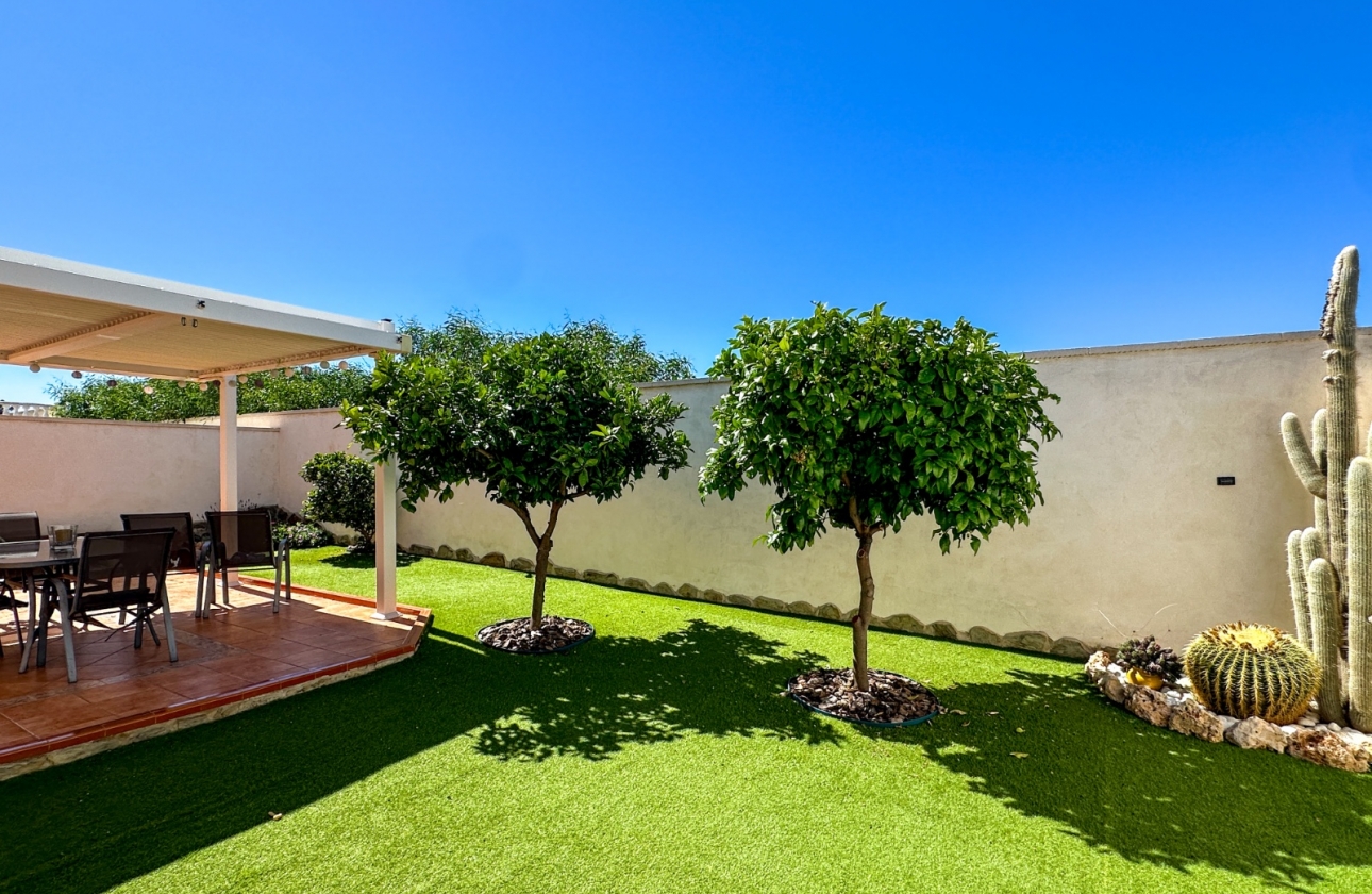 Reventa - Villa - Torrevieja - Nueva Torrevieja - Aguas Nuevas