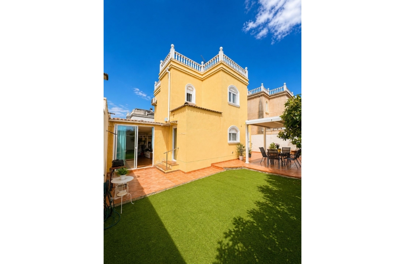 Reventa - Villa - Torrevieja - Nueva Torrevieja - Aguas Nuevas