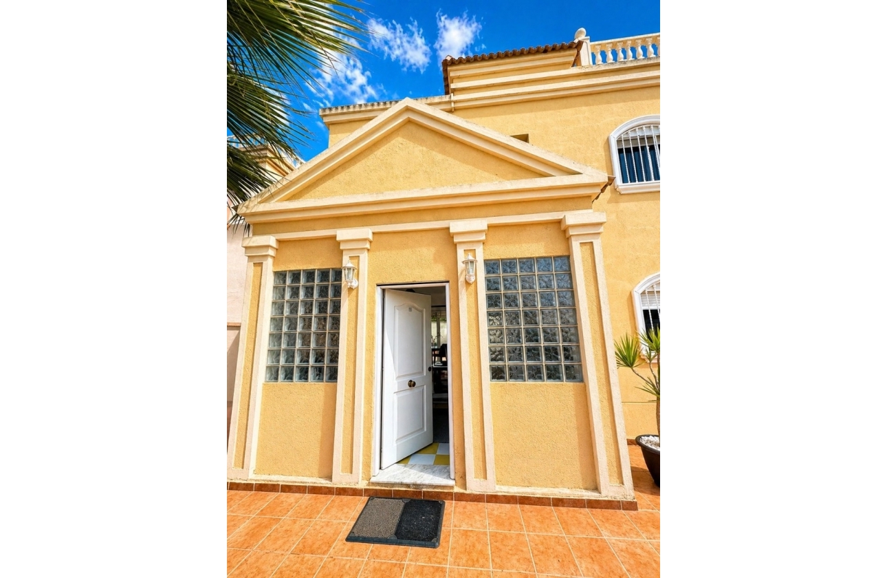 Reventa - Villa - Torrevieja - Nueva Torrevieja - Aguas Nuevas