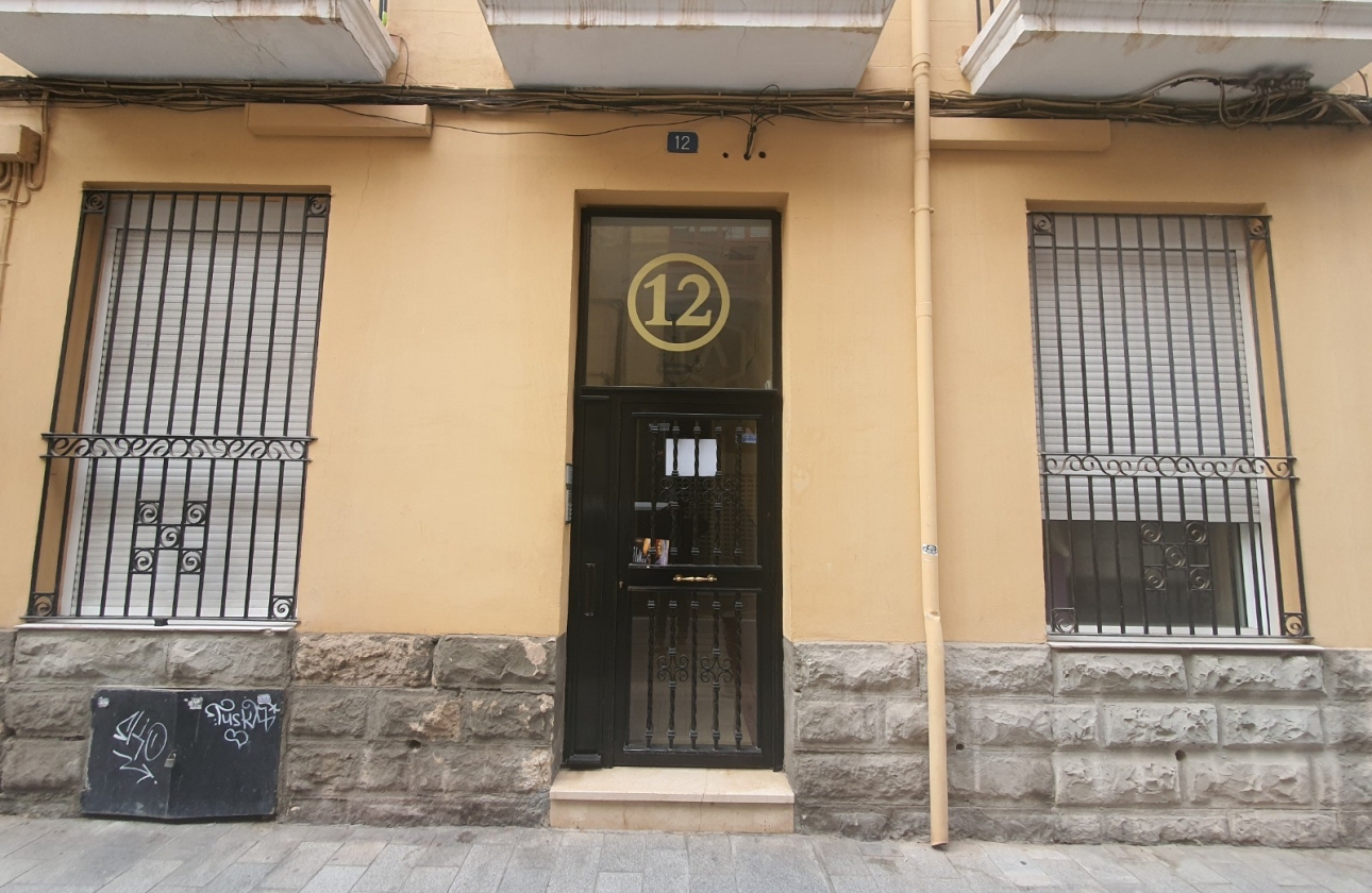 Resale - Commercial Unit - Alicante - Casco antiguo