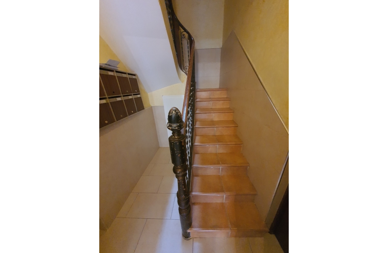 Resale - Commercial Unit - Alicante - Casco antiguo
