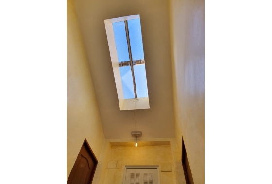 Resale - Commercial Unit - Alicante - Casco antiguo