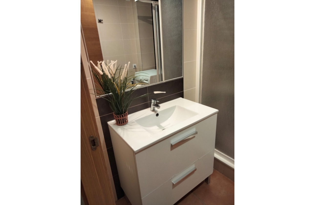 Resale - Commercial Unit - Alicante - Casco antiguo