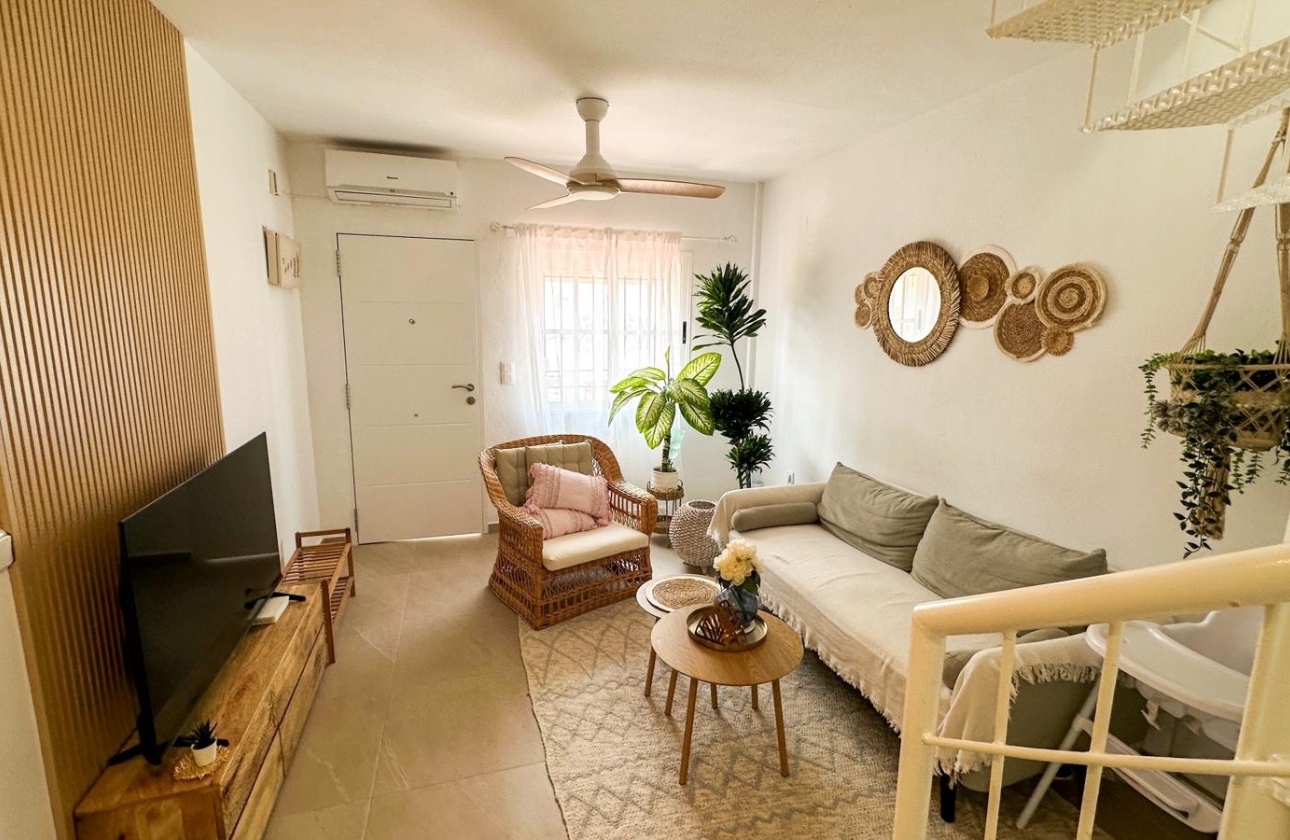 Resale - Bungalow - Orihuela Costa - Playa Flamenca