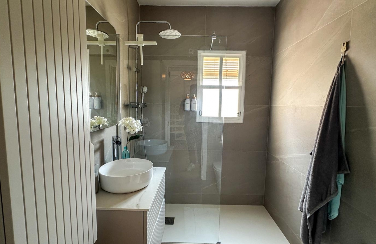 Resale - Bungalow - Orihuela Costa - Playa Flamenca