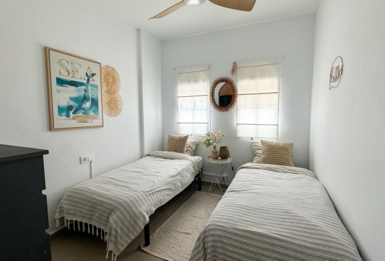 Resale - Bungalow - Orihuela Costa - Playa Flamenca
