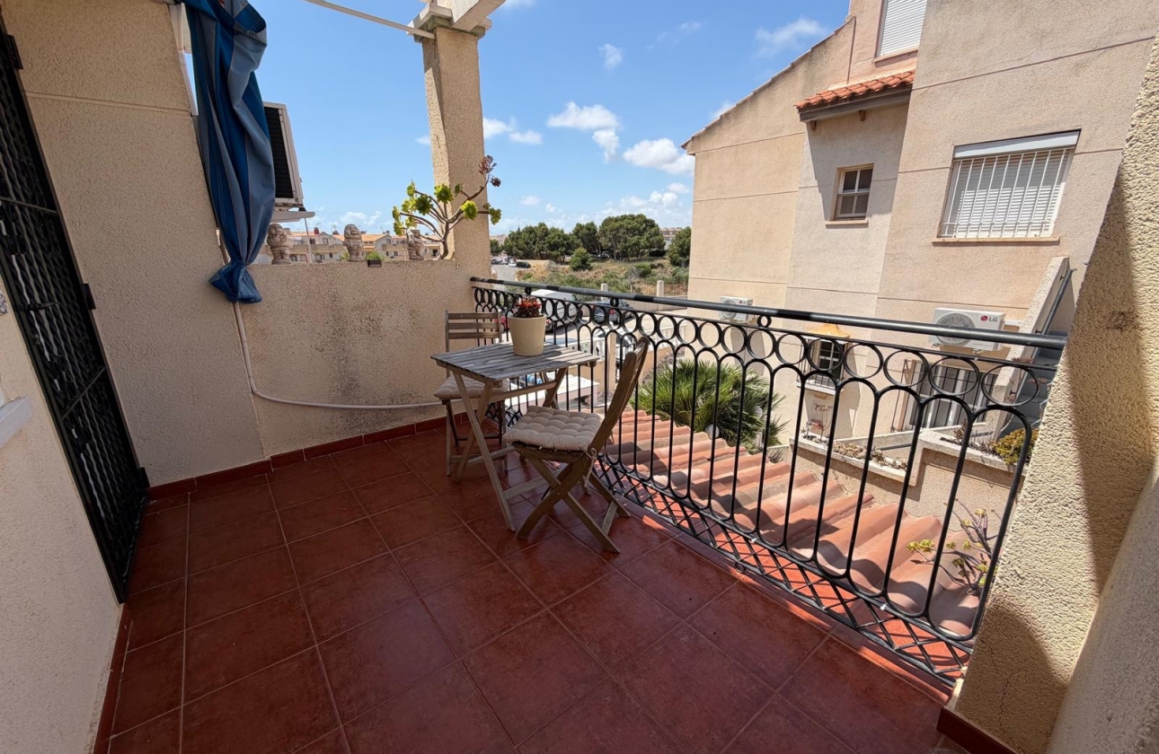 Resale - Bungalow - Orihuela Costa - Playa Flamenca