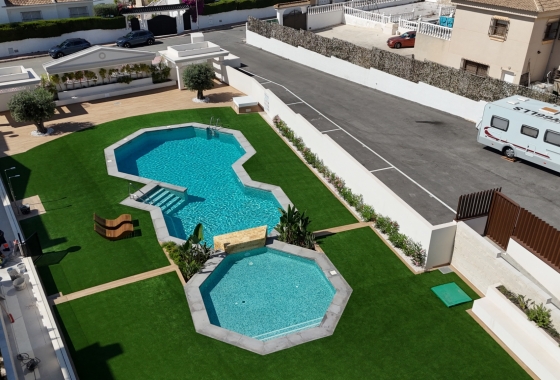 Resale - Bungalow - Ciudad Quesada