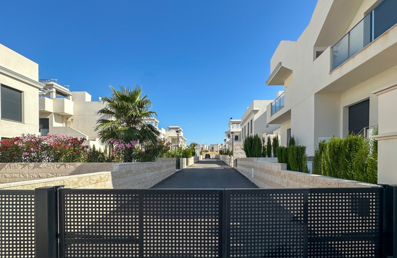 Resale - Bungalow - Ciudad Quesada