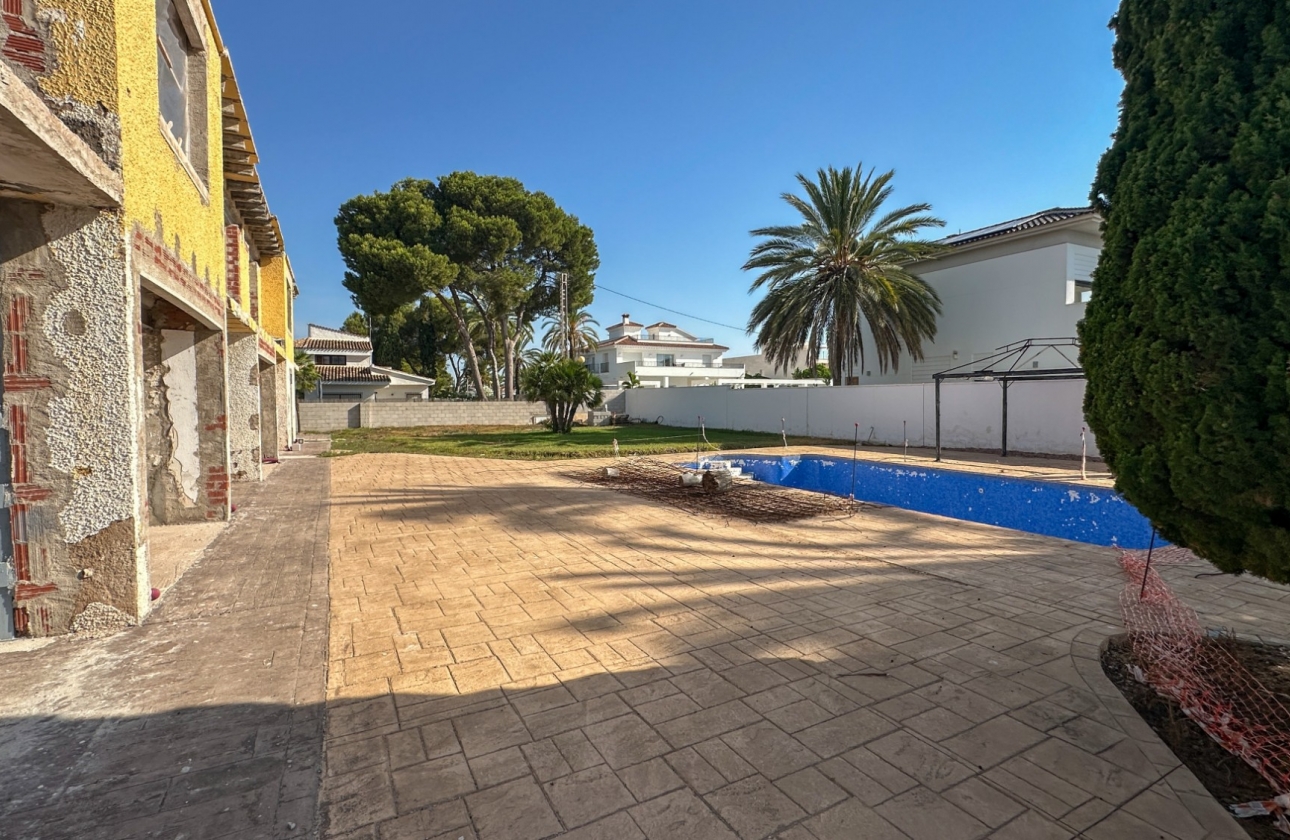 Resale - Villa - Orihuela Costa - Cabo Roig