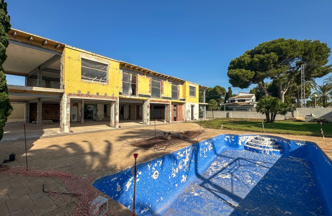 Resale - Villa - Orihuela Costa - Cabo Roig