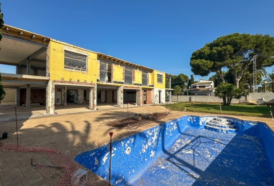 Resale - Villa - Orihuela Costa - Cabo Roig