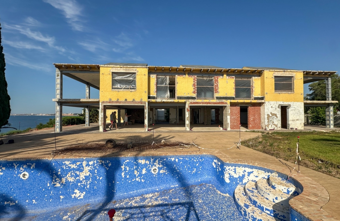 Resale - Villa - Orihuela Costa - Cabo Roig
