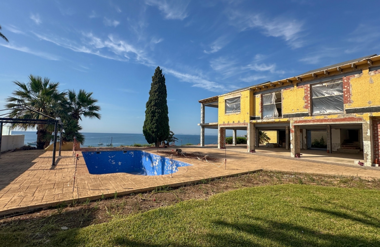 Resale - Villa - Orihuela Costa - Cabo Roig