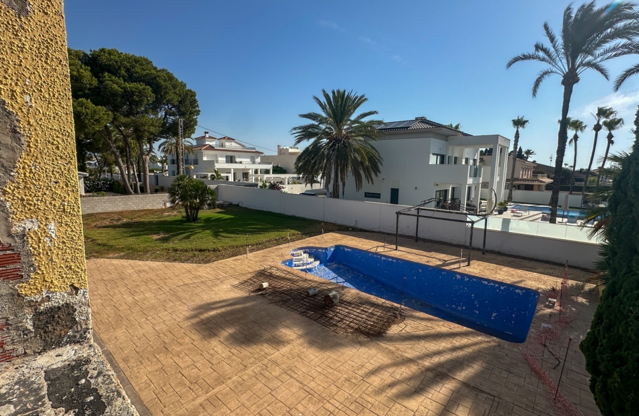 Resale - Villa - Orihuela Costa - Cabo Roig